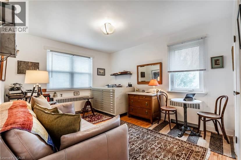 13 MCMASTER Avenue — photo 22 of 40