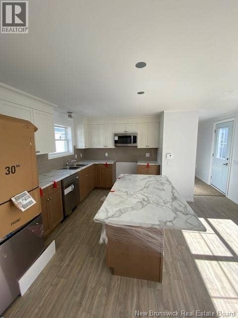 50 Ulysse Drive — photo 2 of 21