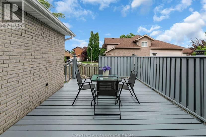 2854 Mangin Crescent — photo 38 of 38