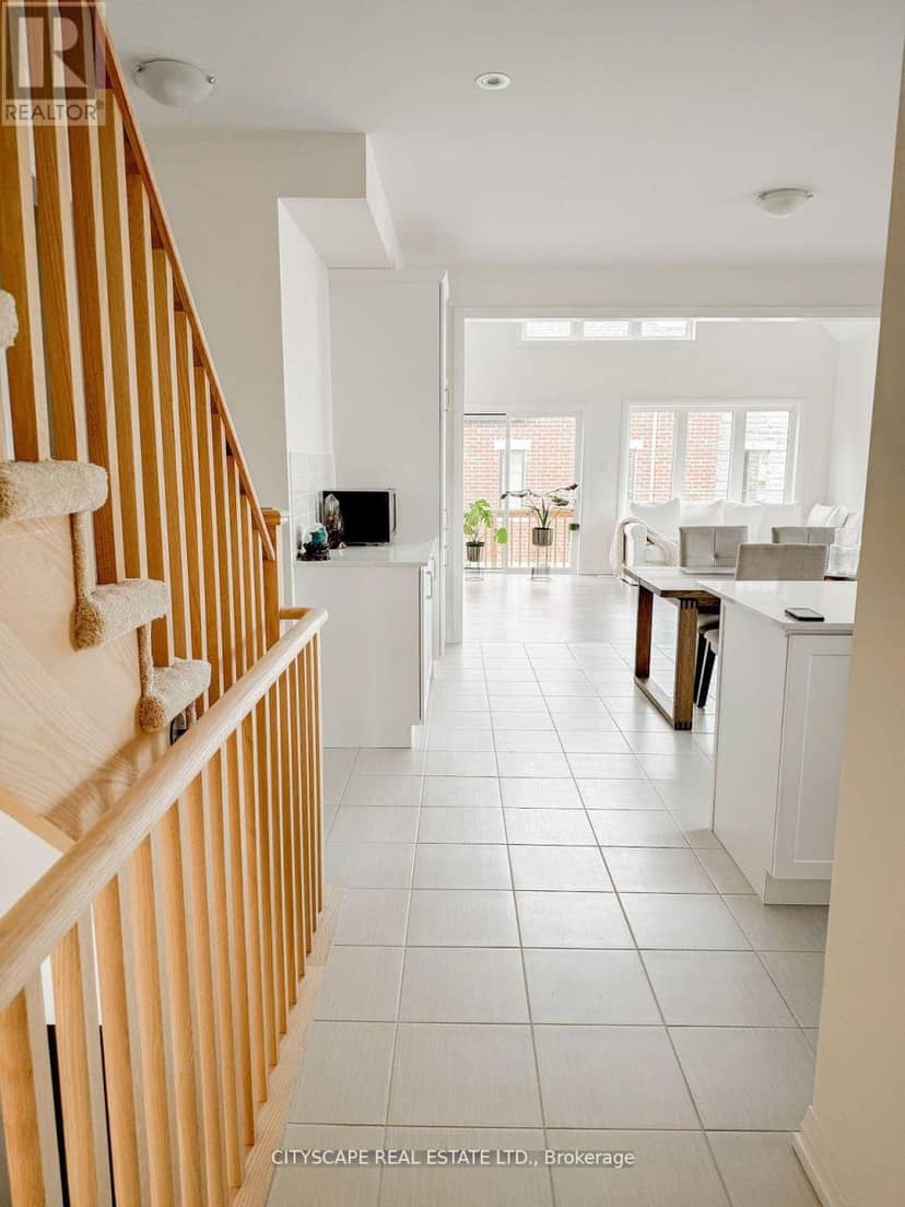 54 Holtby Court — photo 7 of 24
