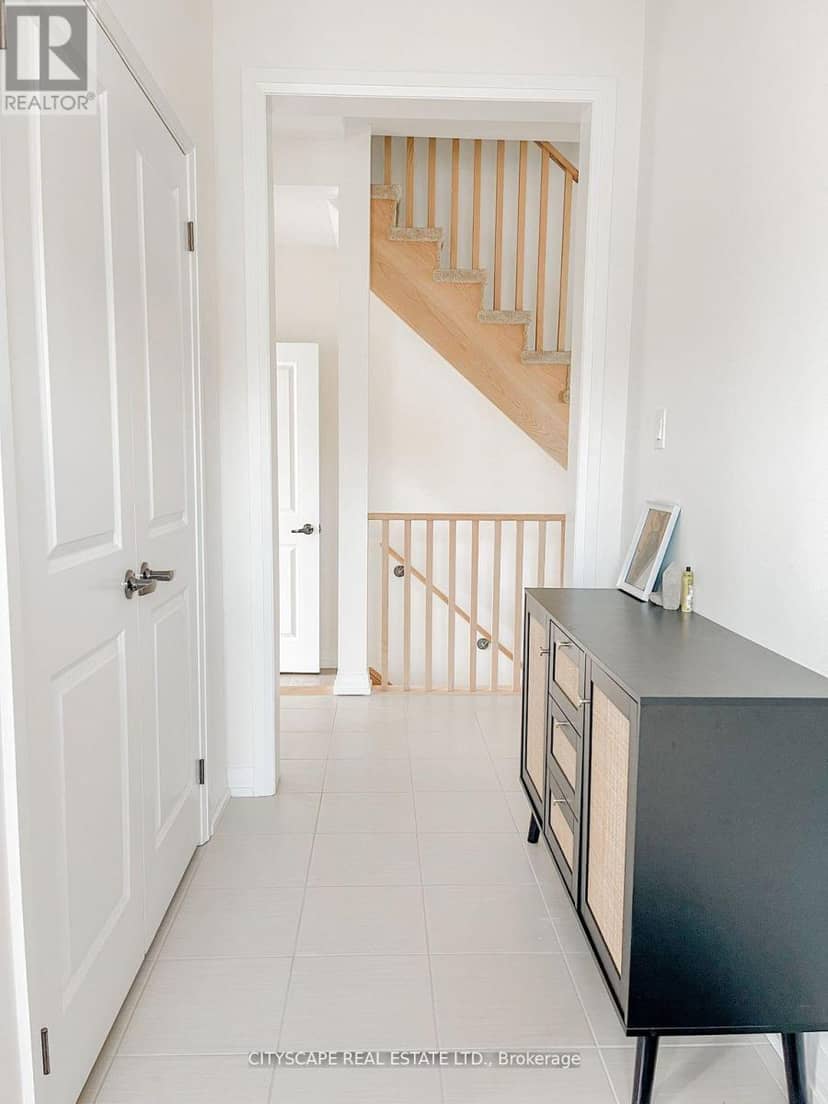 54 Holtby Court — photo 13 of 24