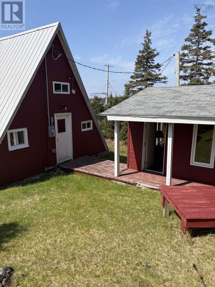 671 South Shore Road — photo 15 of 31