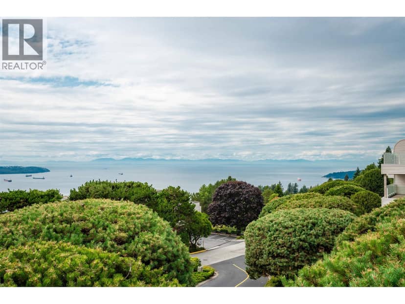 1 2278 FOLKESTONE WAY, West Vancouver