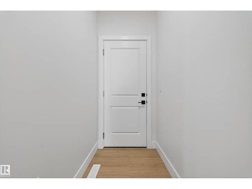 461 Crystal creek LI — photo 13 of 40