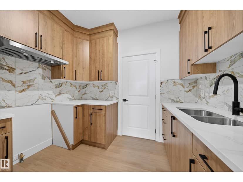 461 Crystal creek LI — photo 16 of 40