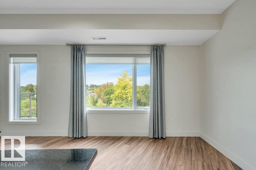 #105 35 Sturgeon Rd — photo 21 of 40