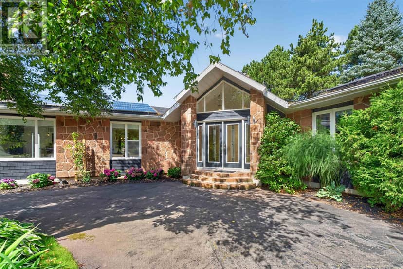 7167 Route 14, Cape Wolfe, photo 4