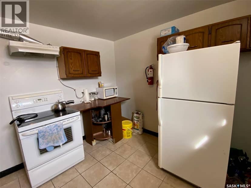 31 Irwin AVENUE — photo 14 of 22