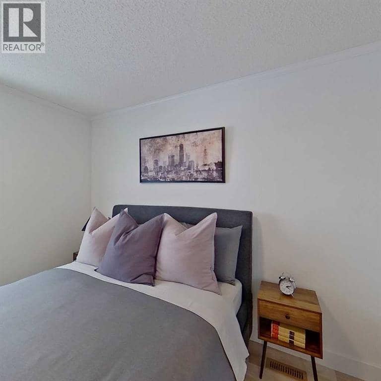 22 Tamarack Lane — photo 16 of 20