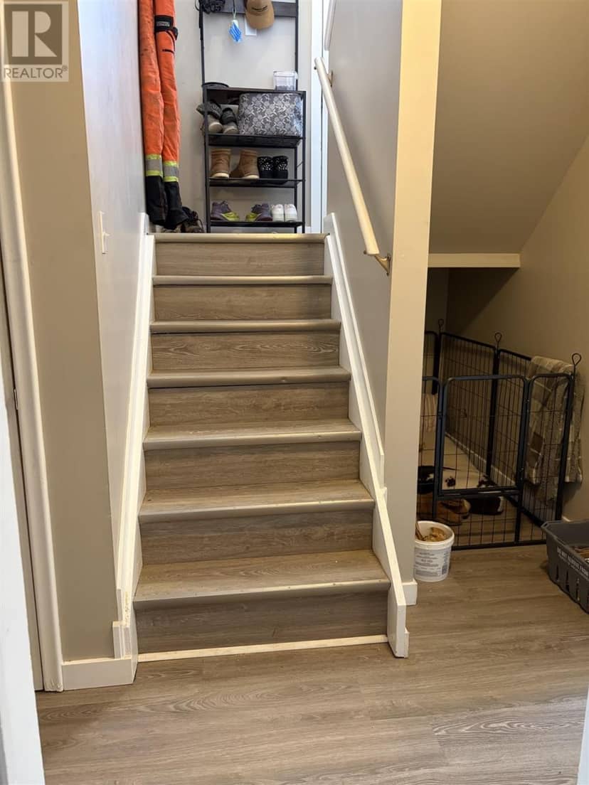 77 Hillside DR S — photo 24 of 40