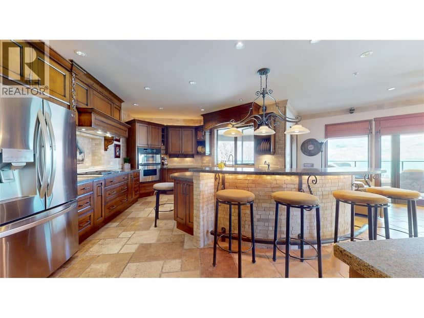 4200 Beach Avenue Unit# 201, Peachland, photo 4