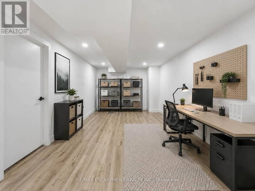 220 Cairn Street — photo 10 of 40