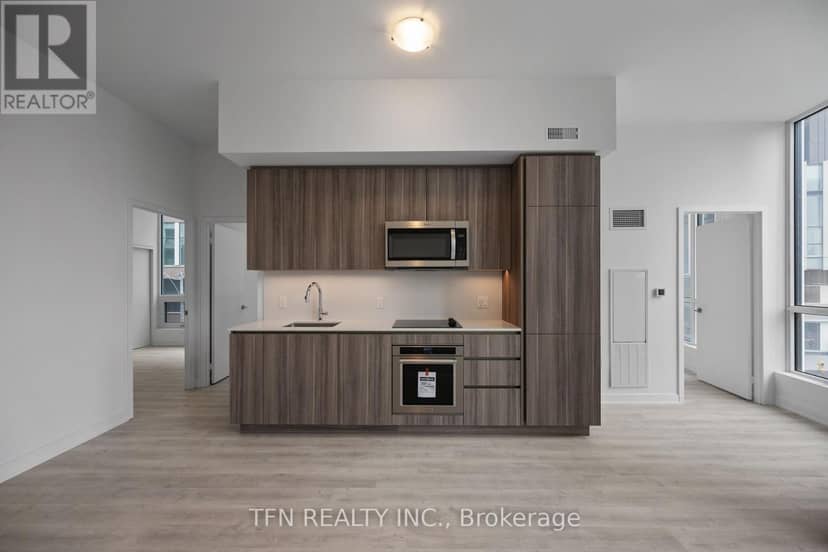 215 - 15 Richardson Street — photo 6 of 36