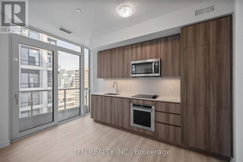 1114 - 15 Richardson Street — photo 5 of 36