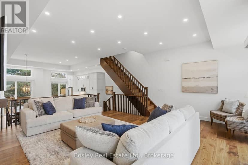 8 - 104 Farmgate Road — photo 15 of 32