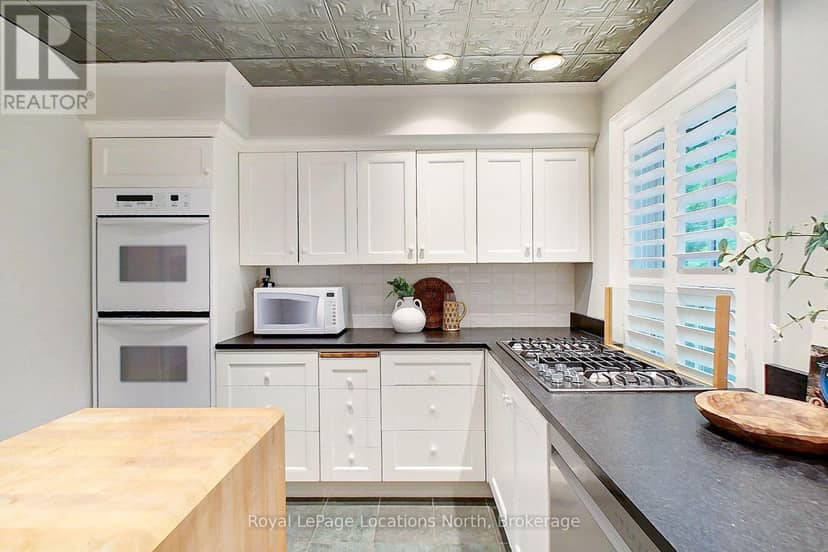 40 Alice Street E — photo 9 of 40