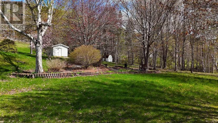 10797 Highway 105 — photo 31 of 33