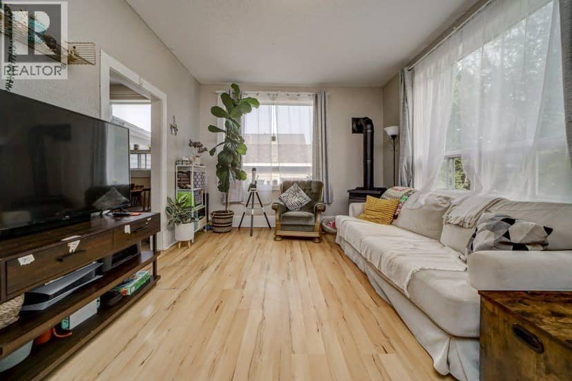 12316 21 Avenue, Blairmore, photo 4