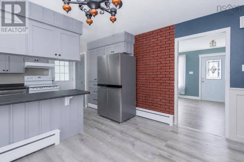 54 Acadia Drive — photo 10 of 35