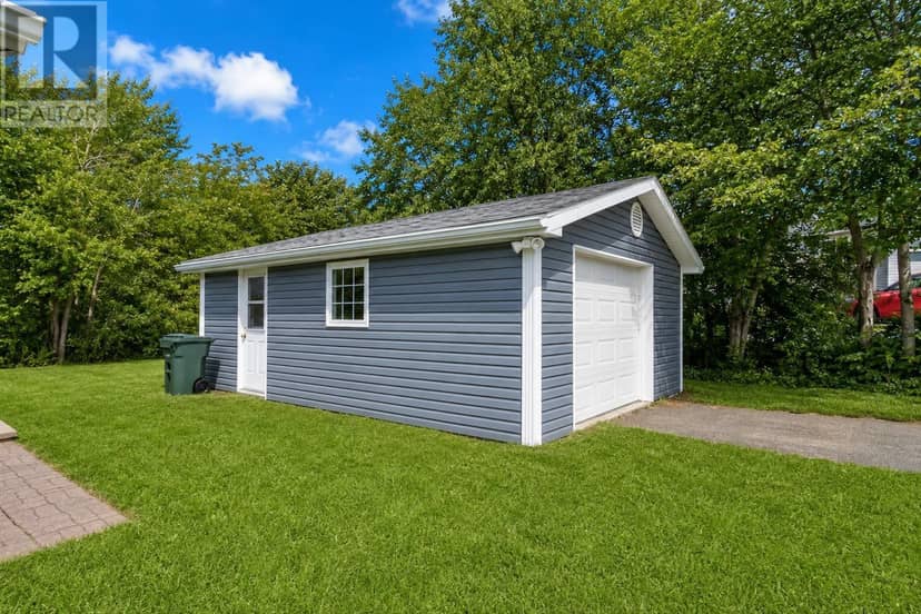 54 Acadia Drive — photo 2 of 35
