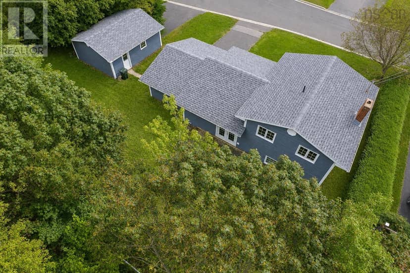 54 Acadia Drive — photo 33 of 35