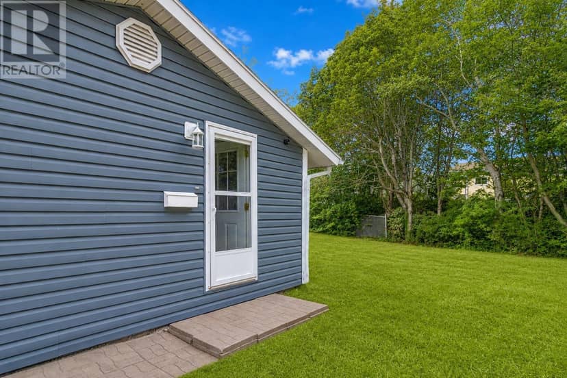 54 Acadia Drive — photo 34 of 35