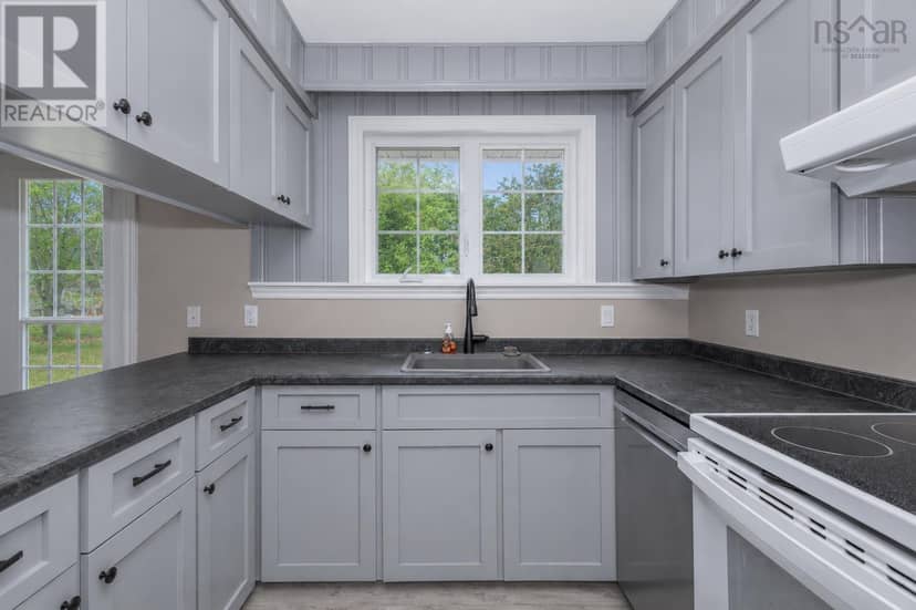 54 Acadia Drive — photo 6 of 35