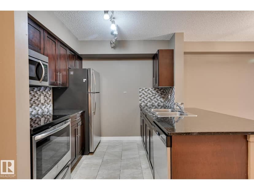 #217 3211 James Mowatt Tr SW — photo 11 of 32