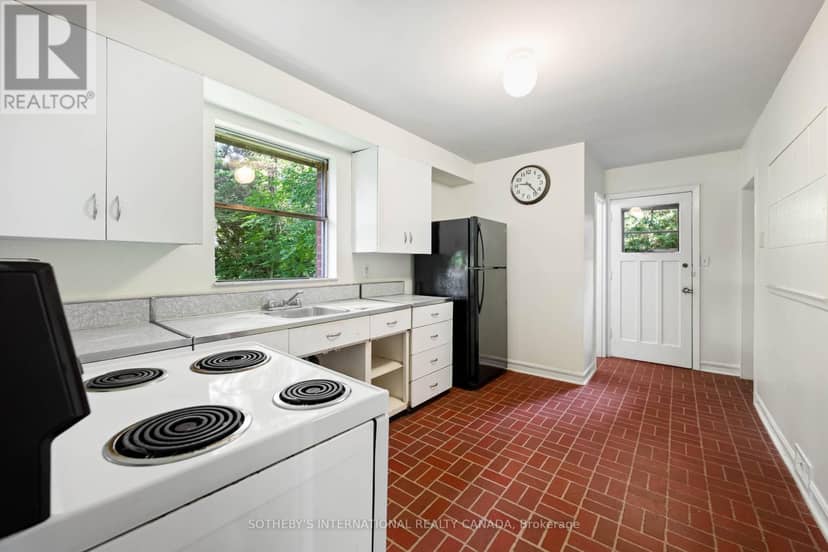 2050 Russett Road — photo 15 of 40