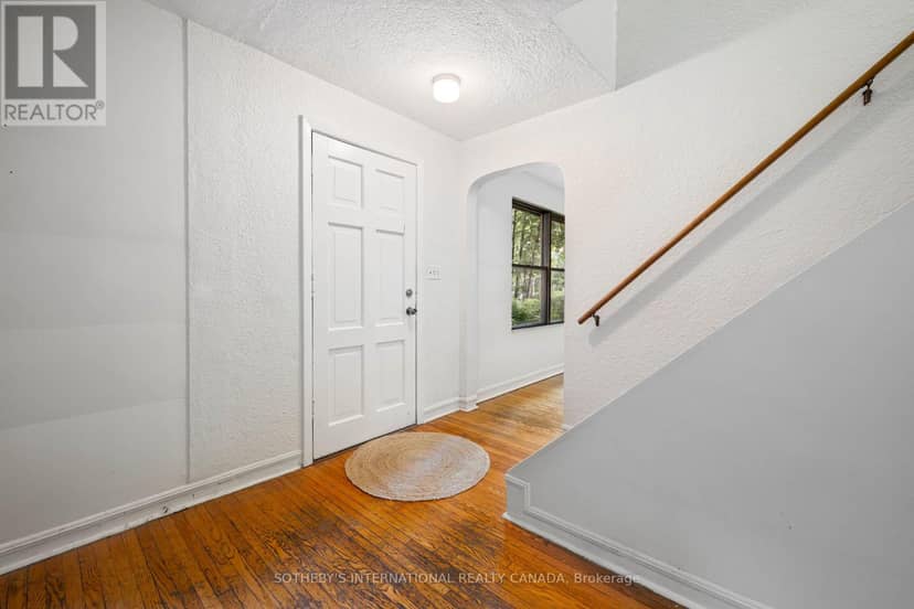 2050 Russett Road — photo 5 of 40