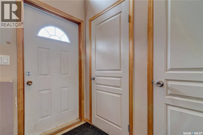 908 Connaught STREET, Regina, photo 2
