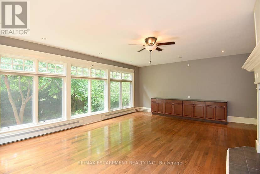 34 Holton Avenue S — photo 17 of 40