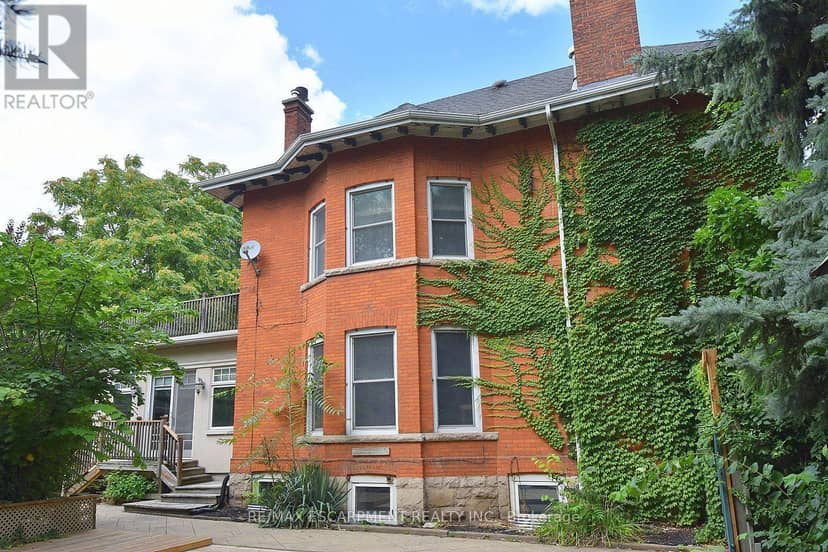 34 Holton Avenue S — photo 40 of 40