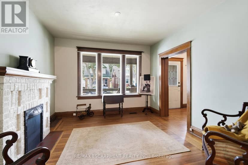 163 Grosvenor Avenue S — photo 10 of 40