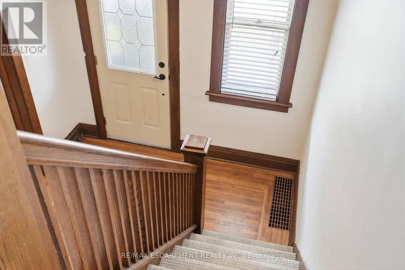 163 Grosvenor Avenue S — photo 23 of 40