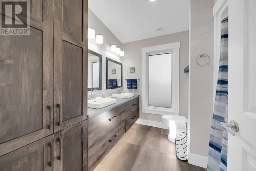 184 ANSELM MACDONALD Road — photo 22 of 39
