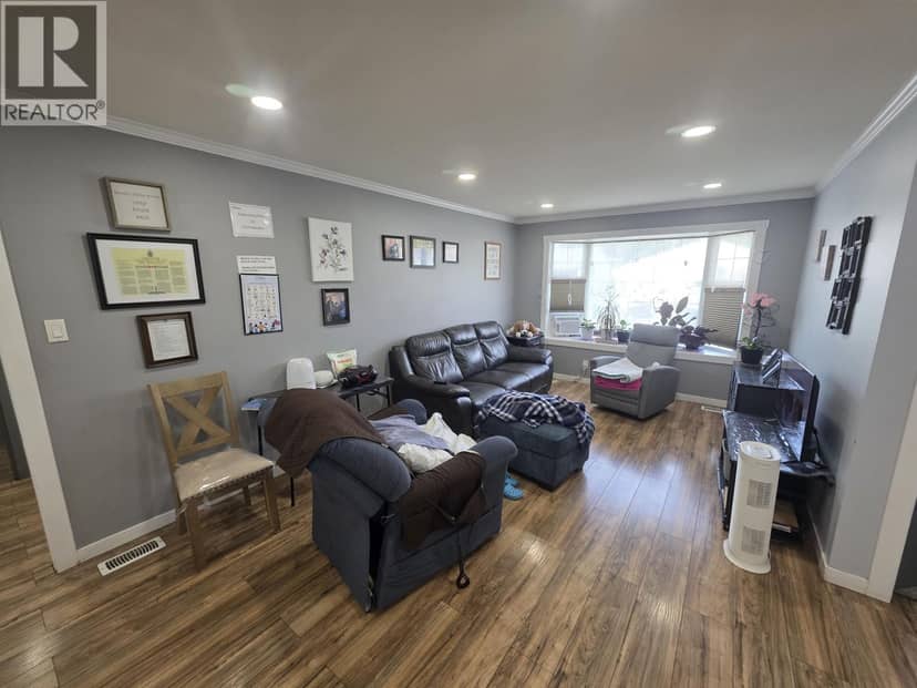 4707 GOULET AVENUE, Terrace, photo 2