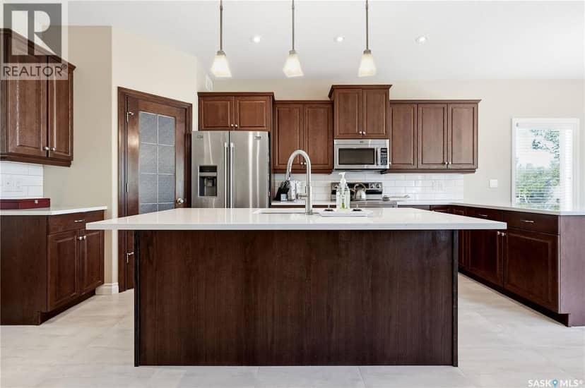 4501 Bergamot BAY E — photo 14 of 40