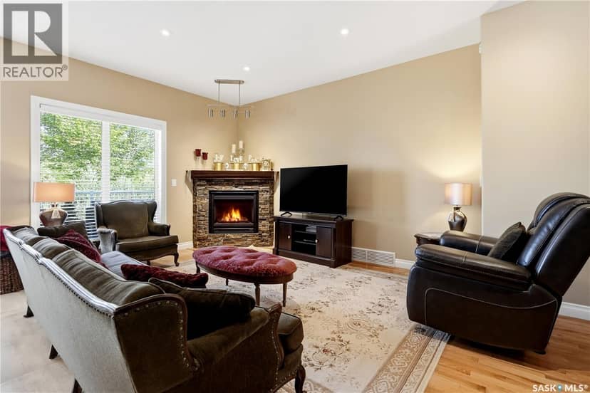 4501 Bergamot BAY E — photo 24 of 40