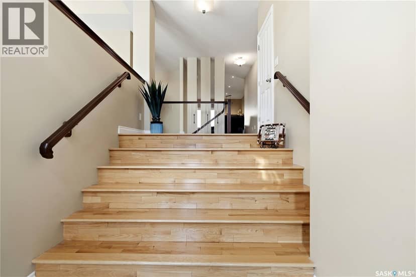 4501 Bergamot BAY E — photo 3 of 40