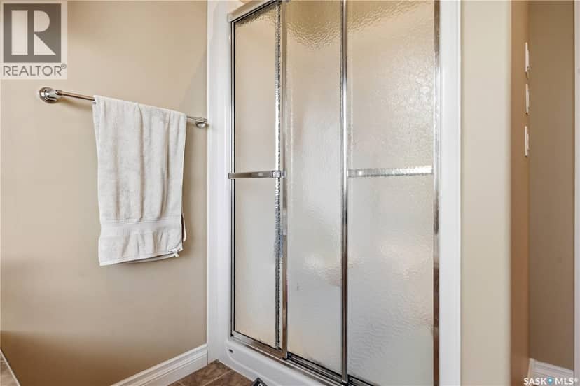 4501 Bergamot BAY E — photo 38 of 40