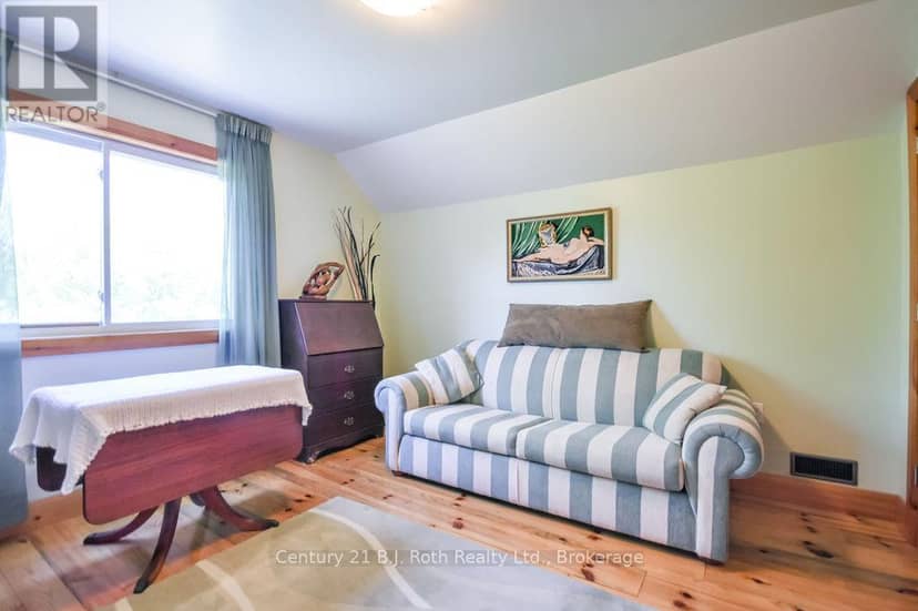 4762 Severn Street — photo 27 of 40