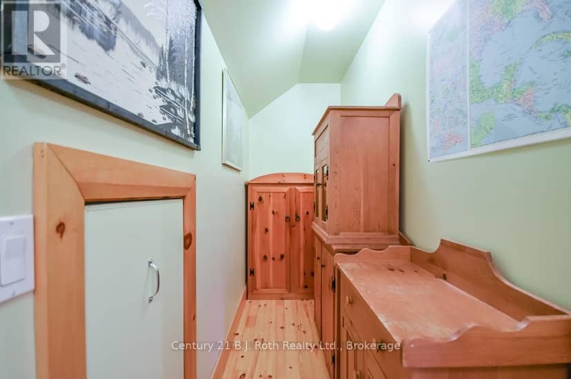 4762 Severn Street — photo 30 of 40