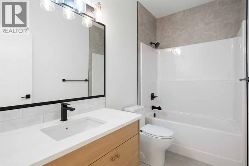 267 Muirfield Crescent — photo 31 of 40
