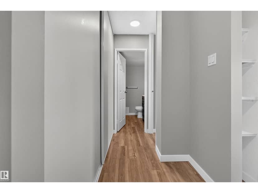 #207 10883 Saskatchewan Dr NW — photo 14 of 34