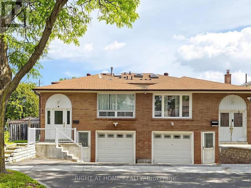 67 Ladner Drive, Toronto, photo 2