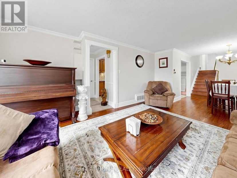 67 Ladner Drive, Toronto, photo 7