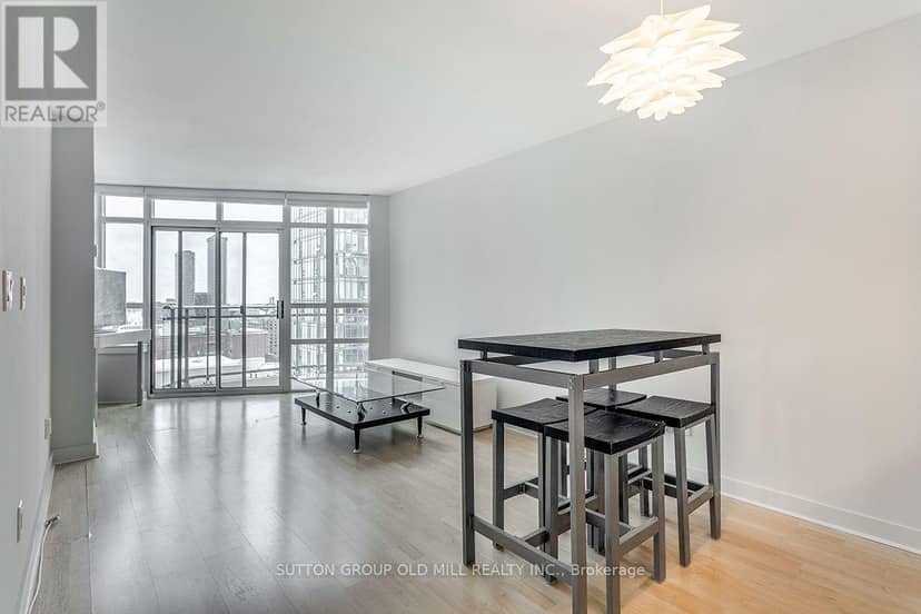 PH2 - 255 Richmond Street E — photo 13 of 40