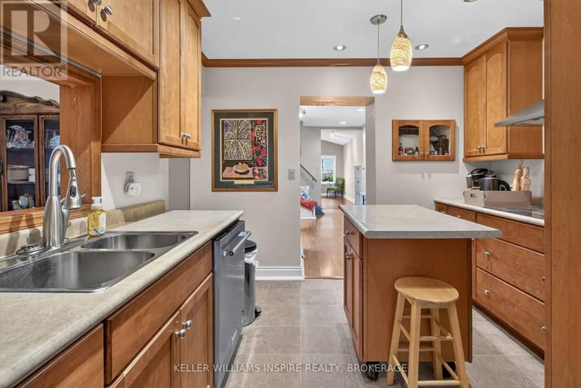 244 George Street — photo 22 of 40