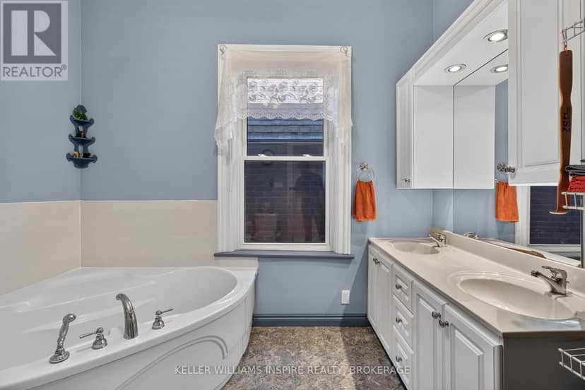 244 George Street — photo 30 of 40
